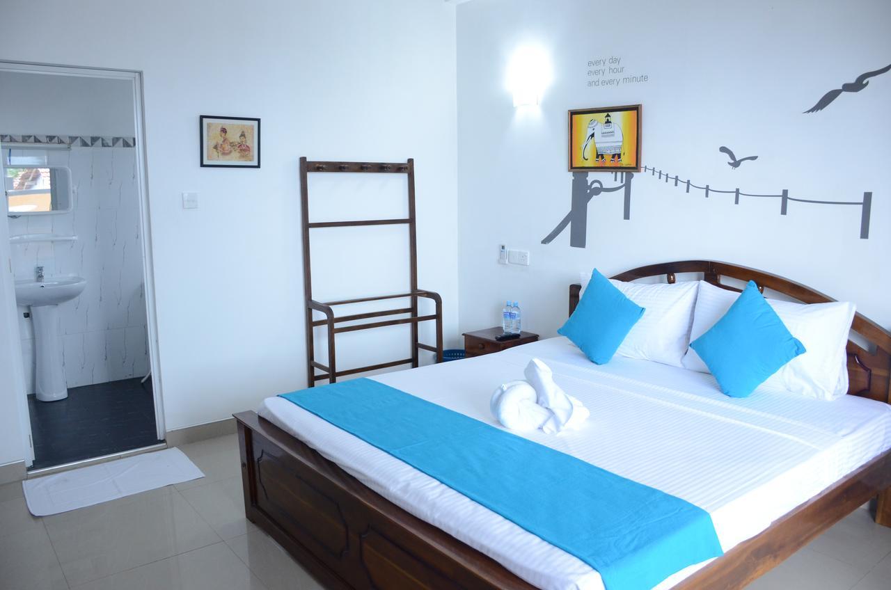 Yoho Beach Glory Hotel Negombo Exterior foto